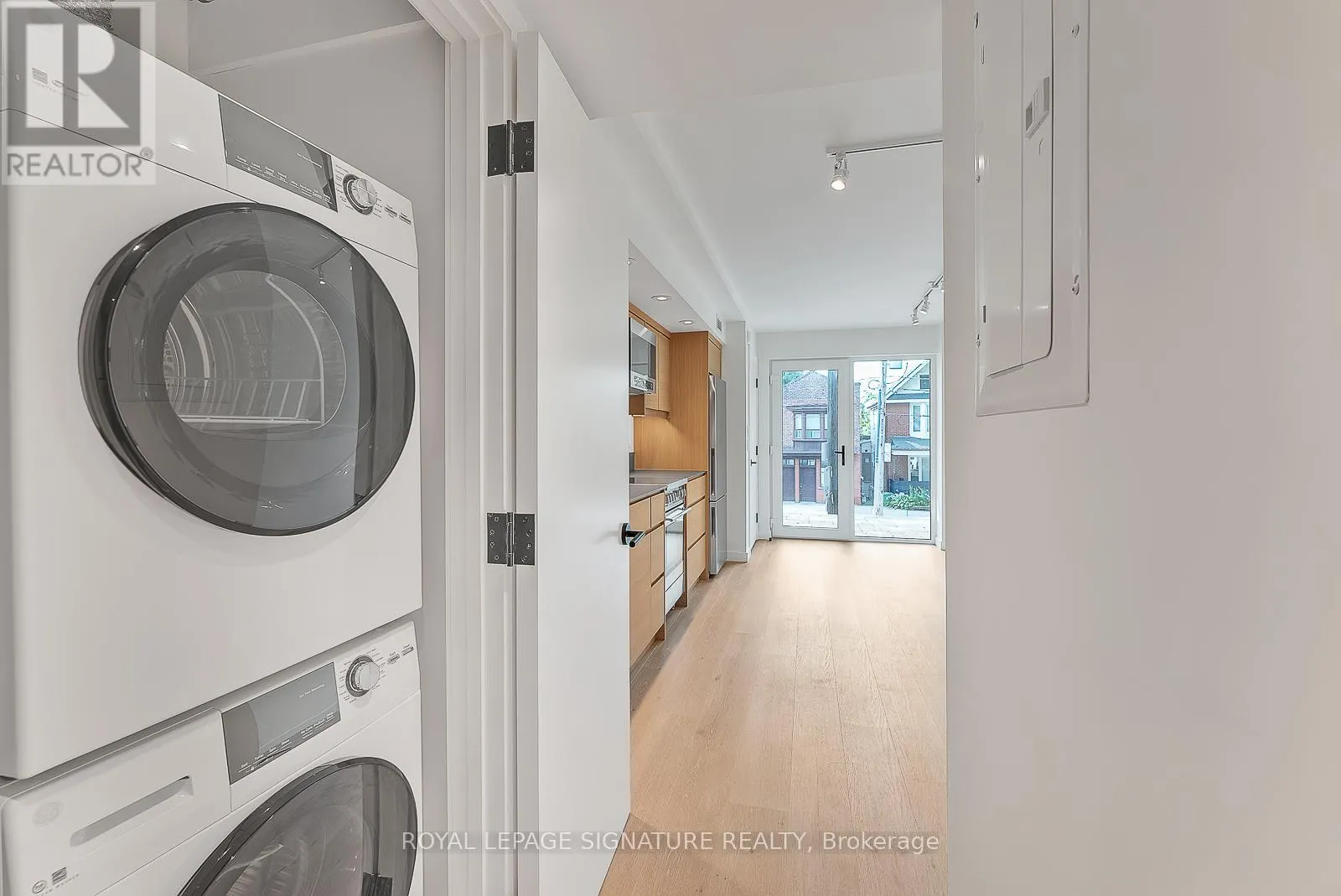 1 - 1254 DAVENPORT ROAD