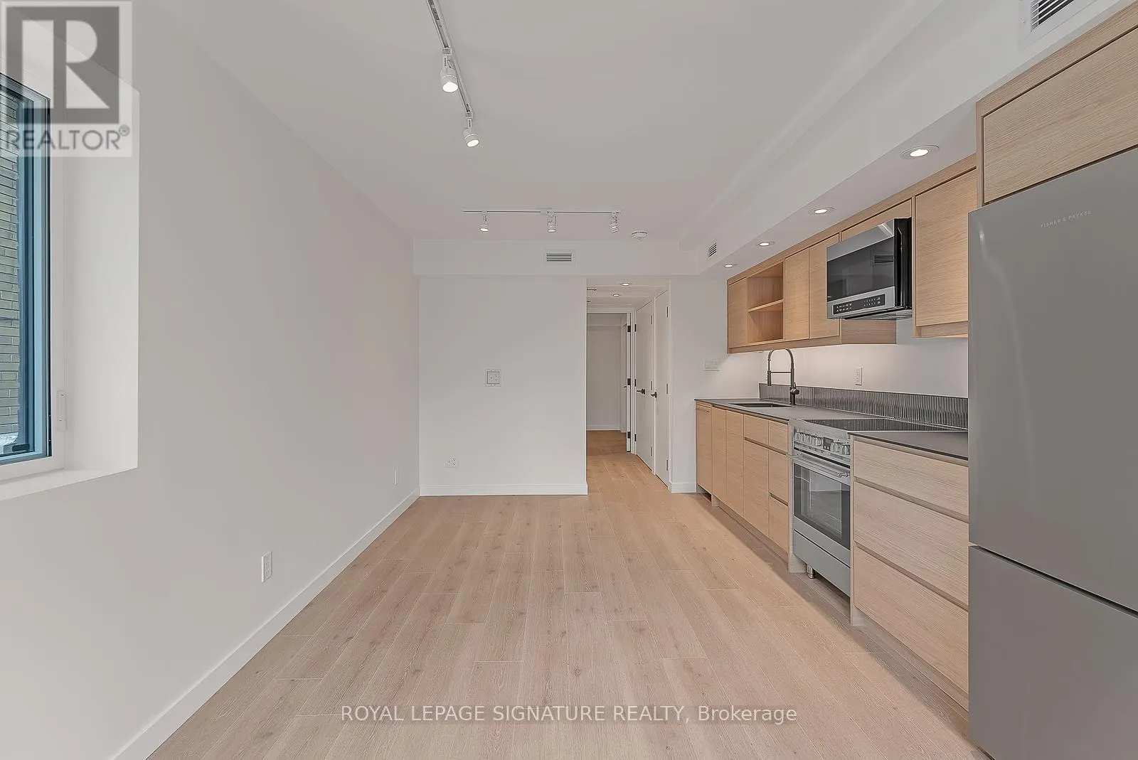 1 - 1254 DAVENPORT ROAD