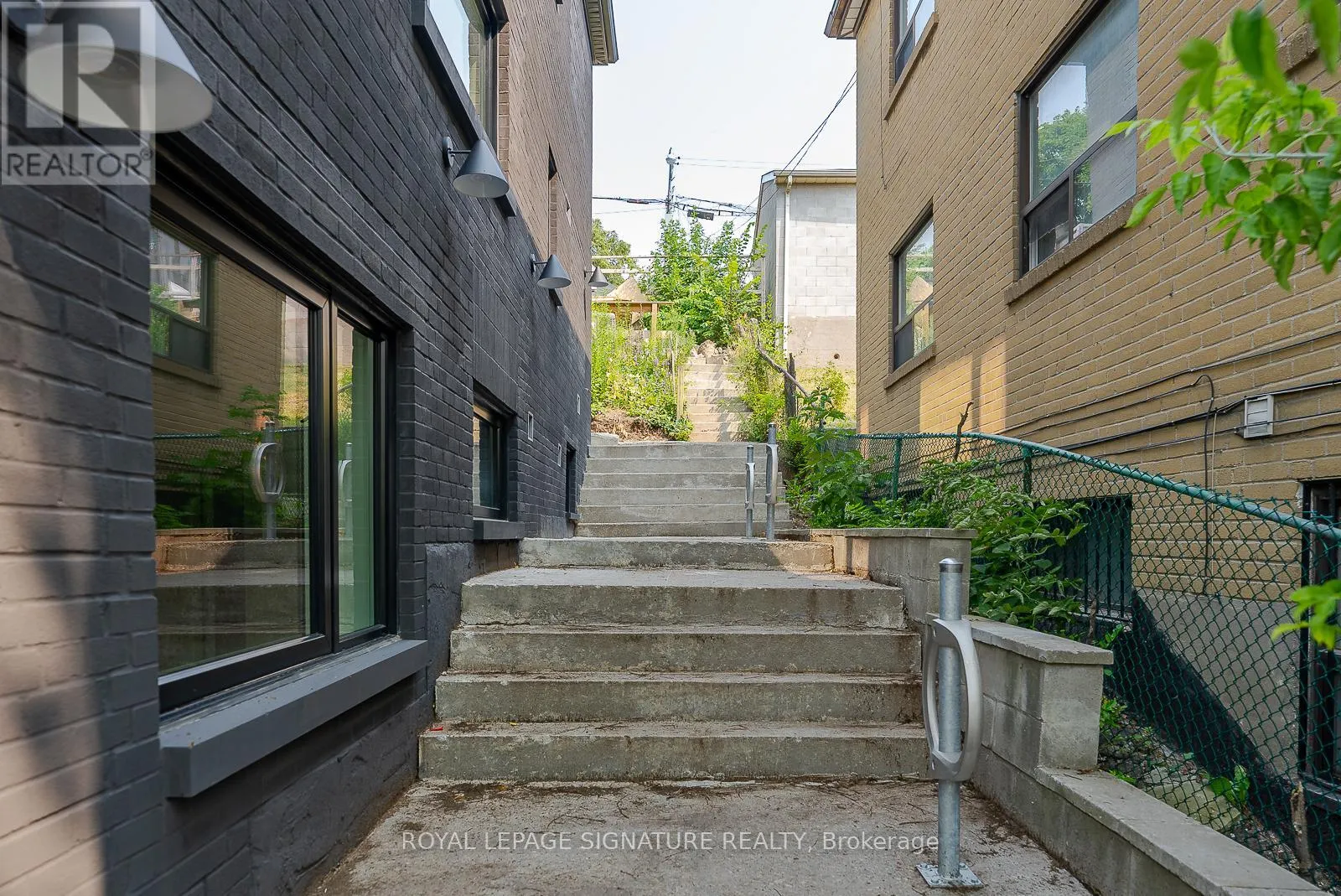 1 - 1254 DAVENPORT ROAD