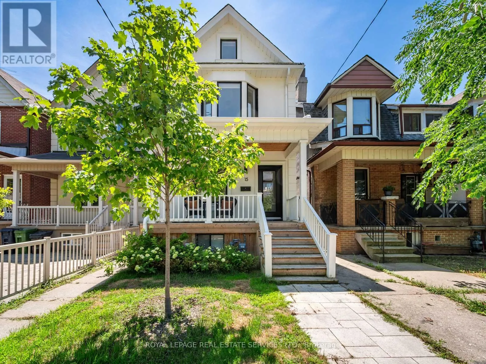 15 MELVILLE AVENUE