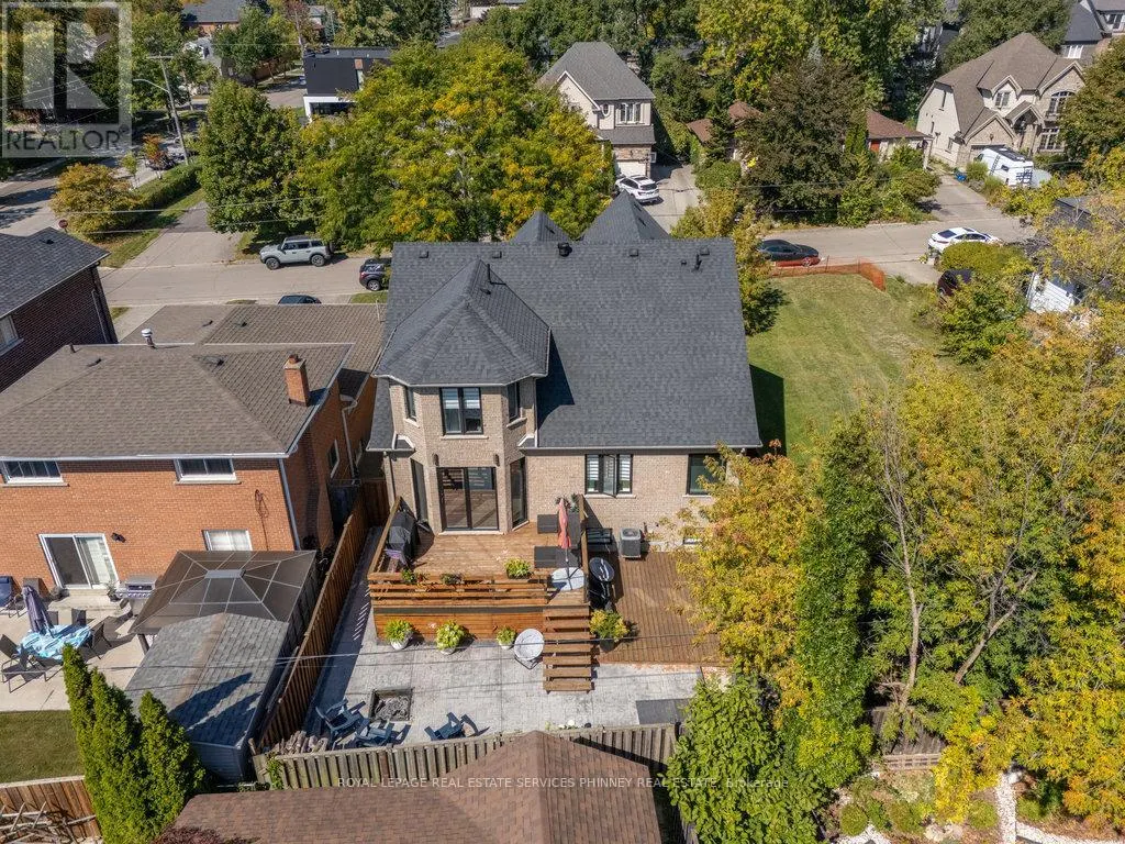 880 6TH STREET