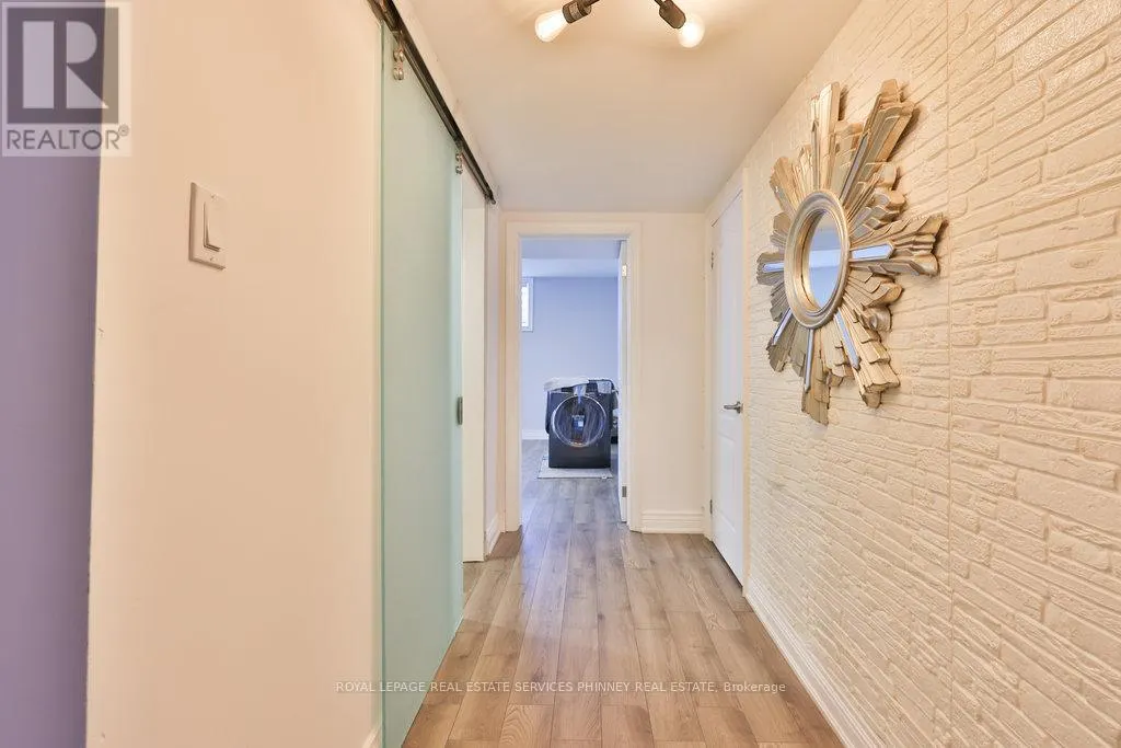 880 6TH STREET
