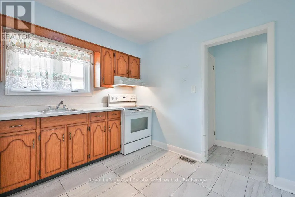 125 INGLEWOOD DRIVE