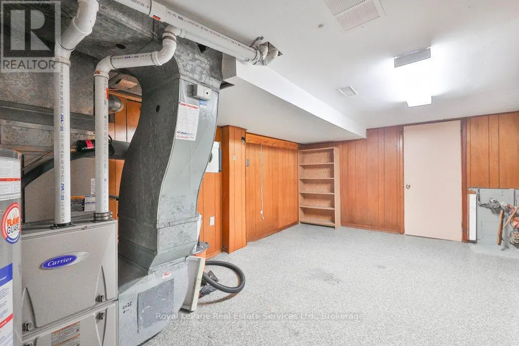 125 INGLEWOOD DRIVE