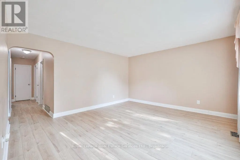 125 INGLEWOOD DRIVE