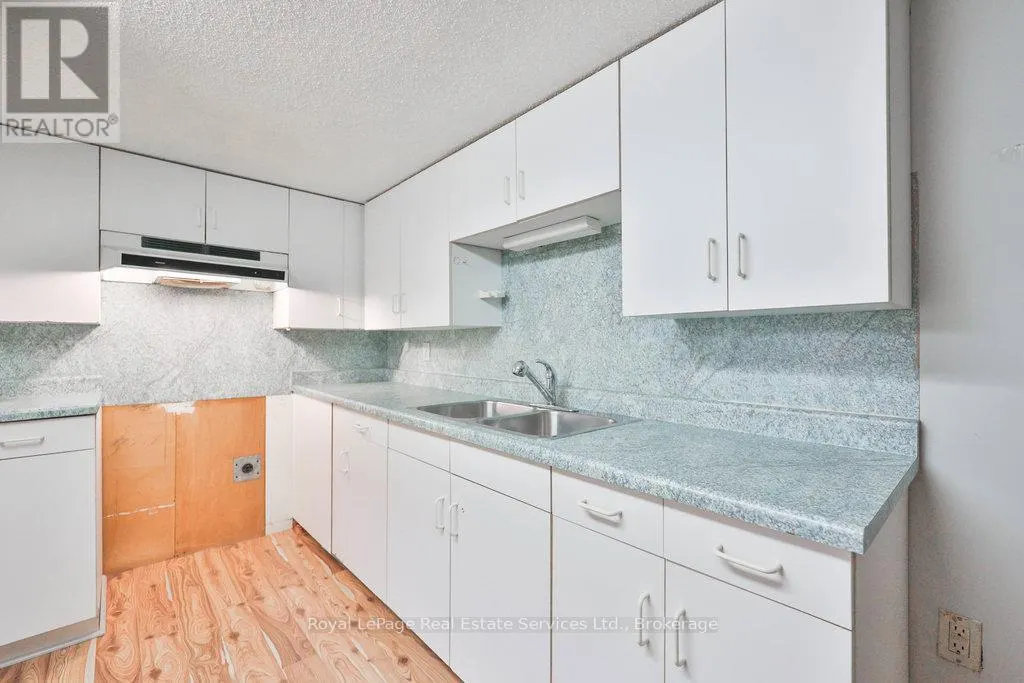 125 INGLEWOOD DRIVE