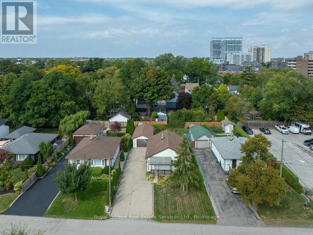 125 INGLEWOOD DRIVE