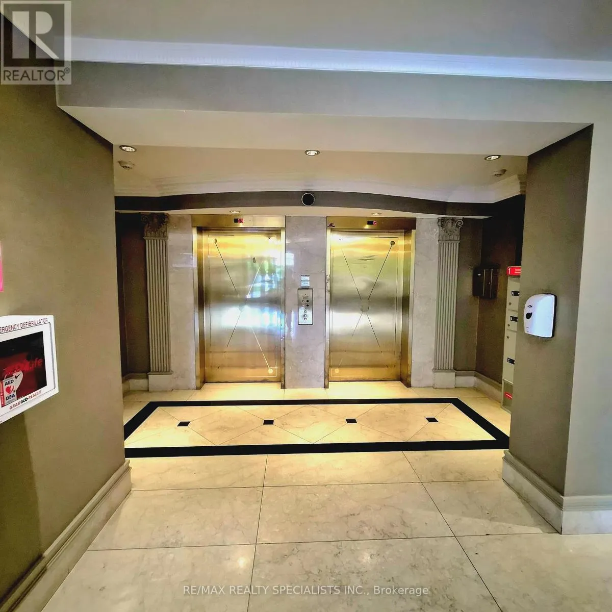 1502 - 1 BELVEDERE COURT E