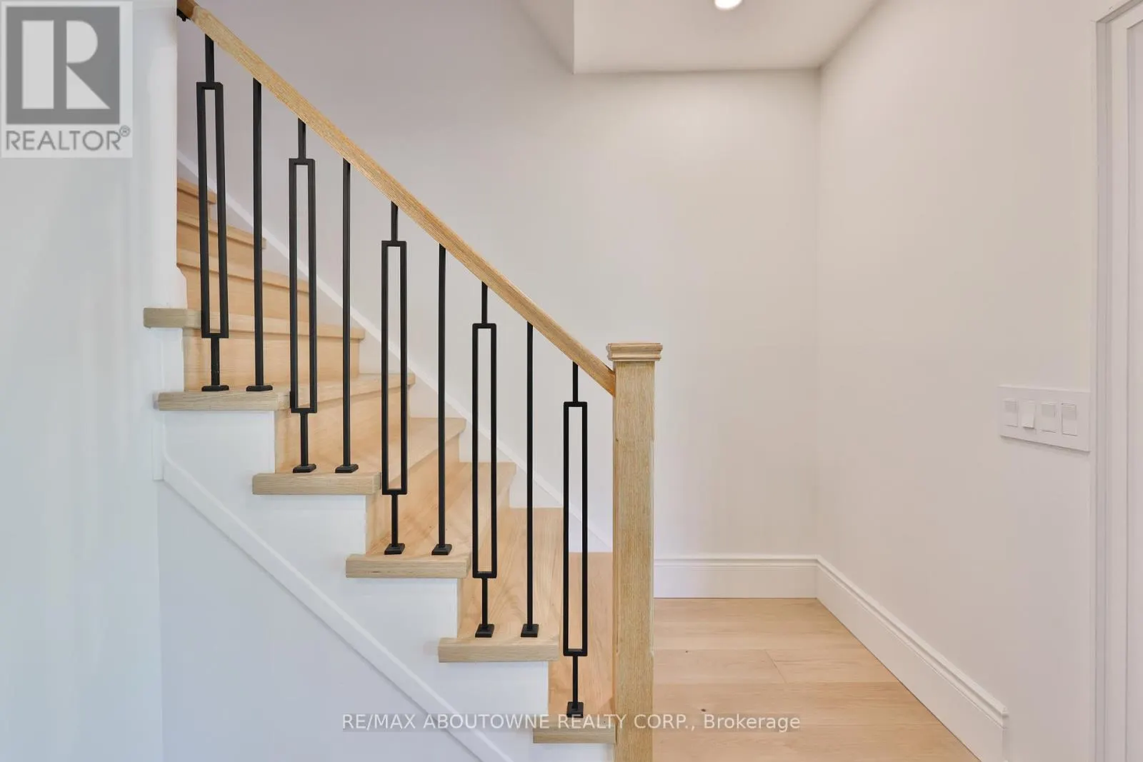 222 VANCE DRIVE