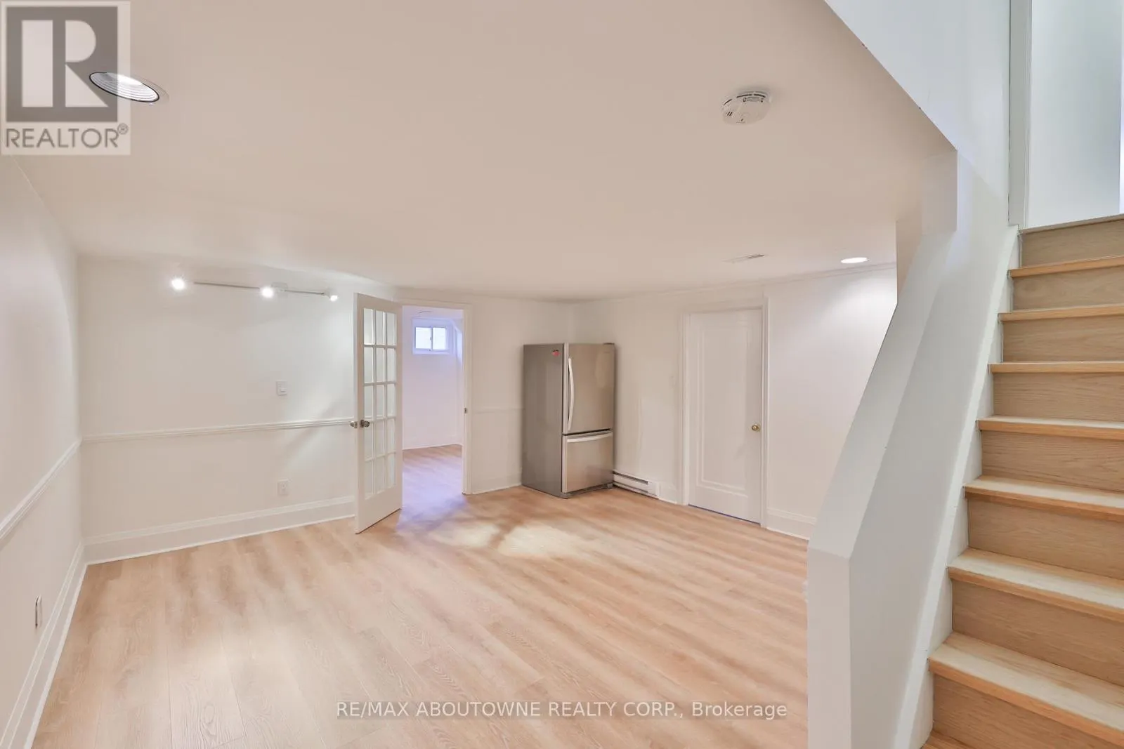 222 VANCE DRIVE