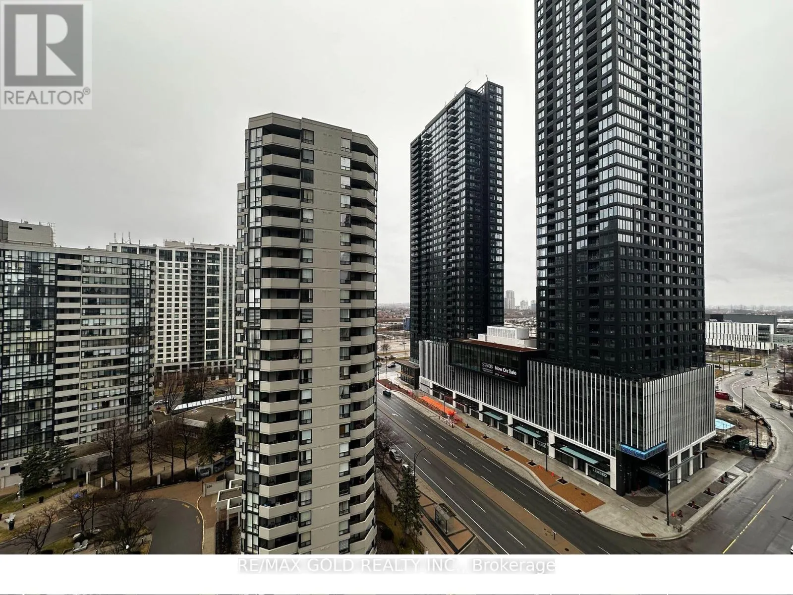 1109 - 430 SQUARE ONE DRIVE