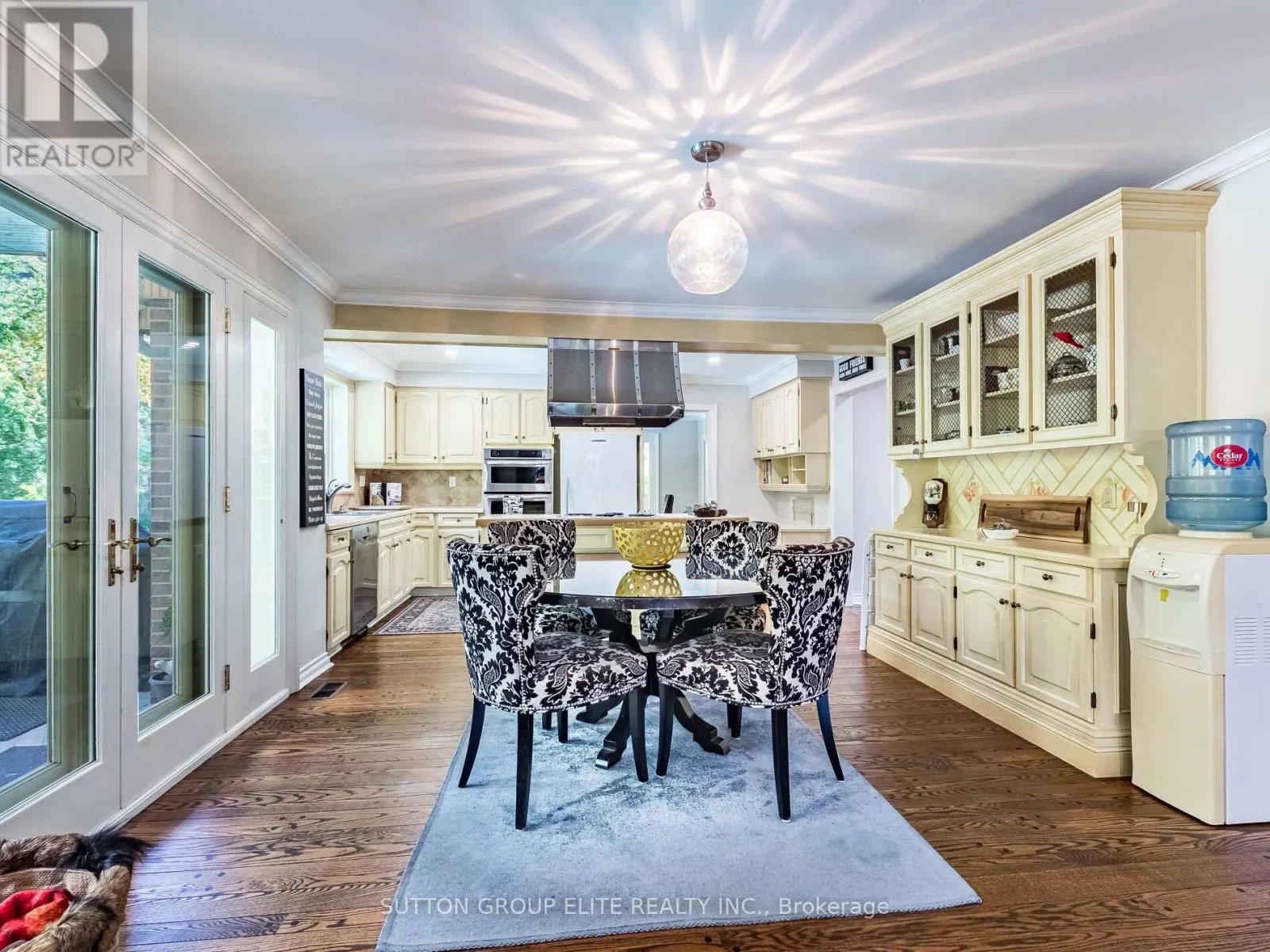 2269 SHARDAWN MEWS