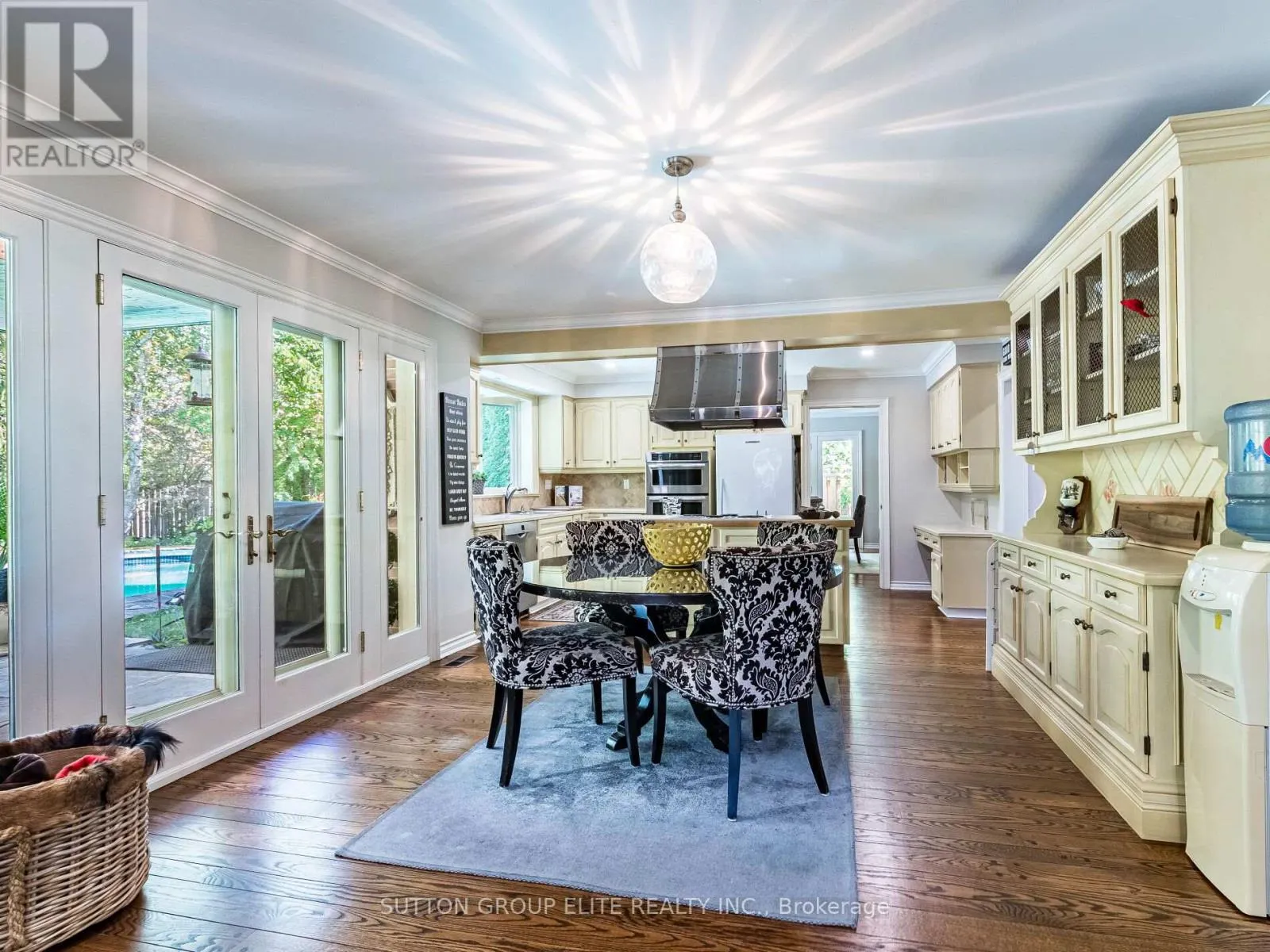 2269 SHARDAWN MEWS