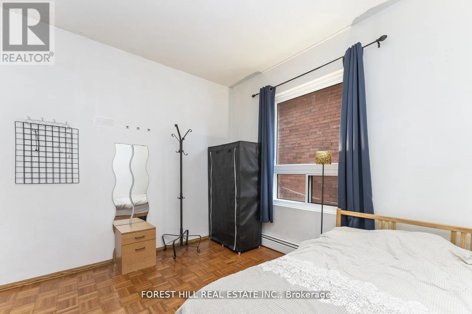 1046 DOVERCOURT ROAD
