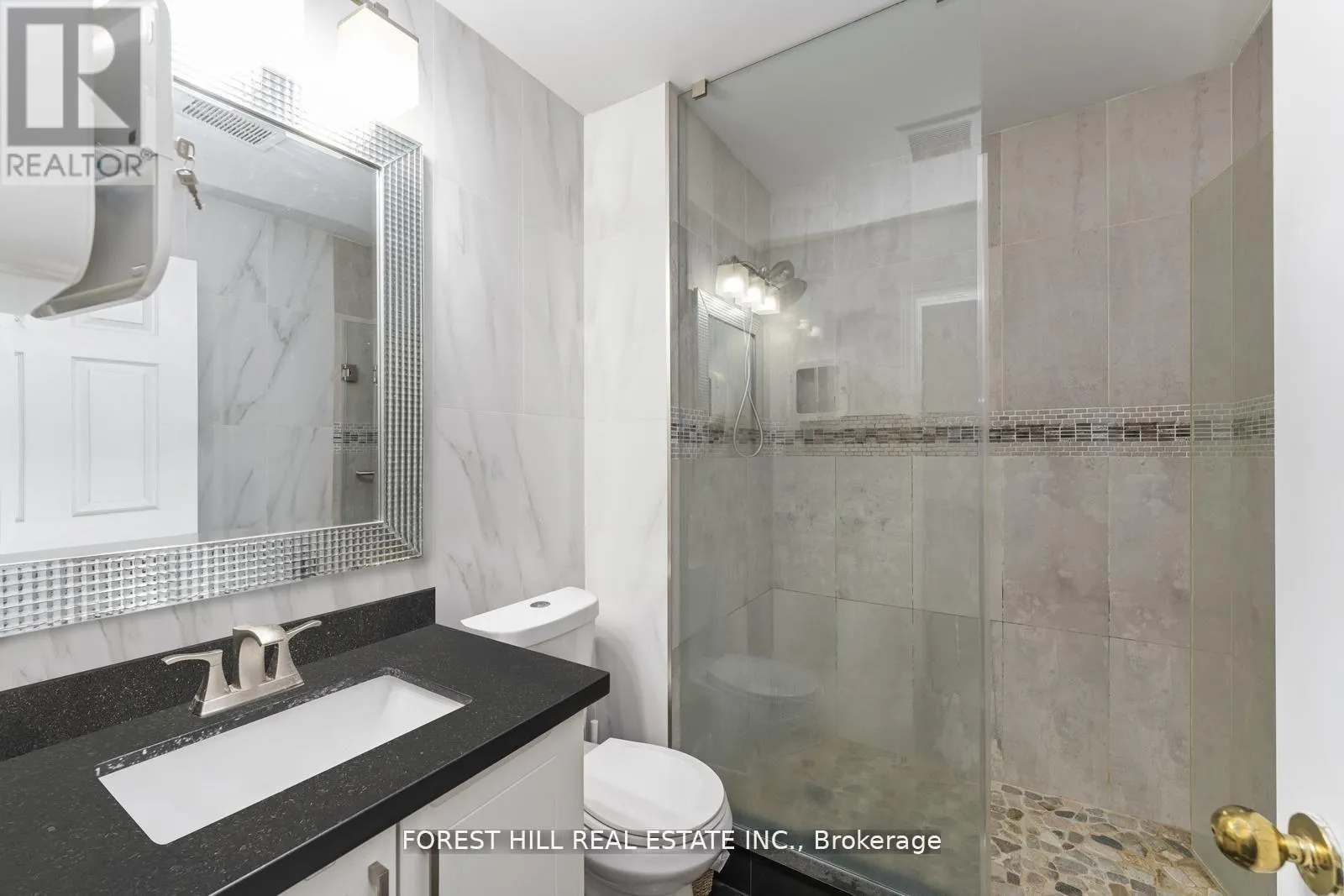 1046 DOVERCOURT ROAD