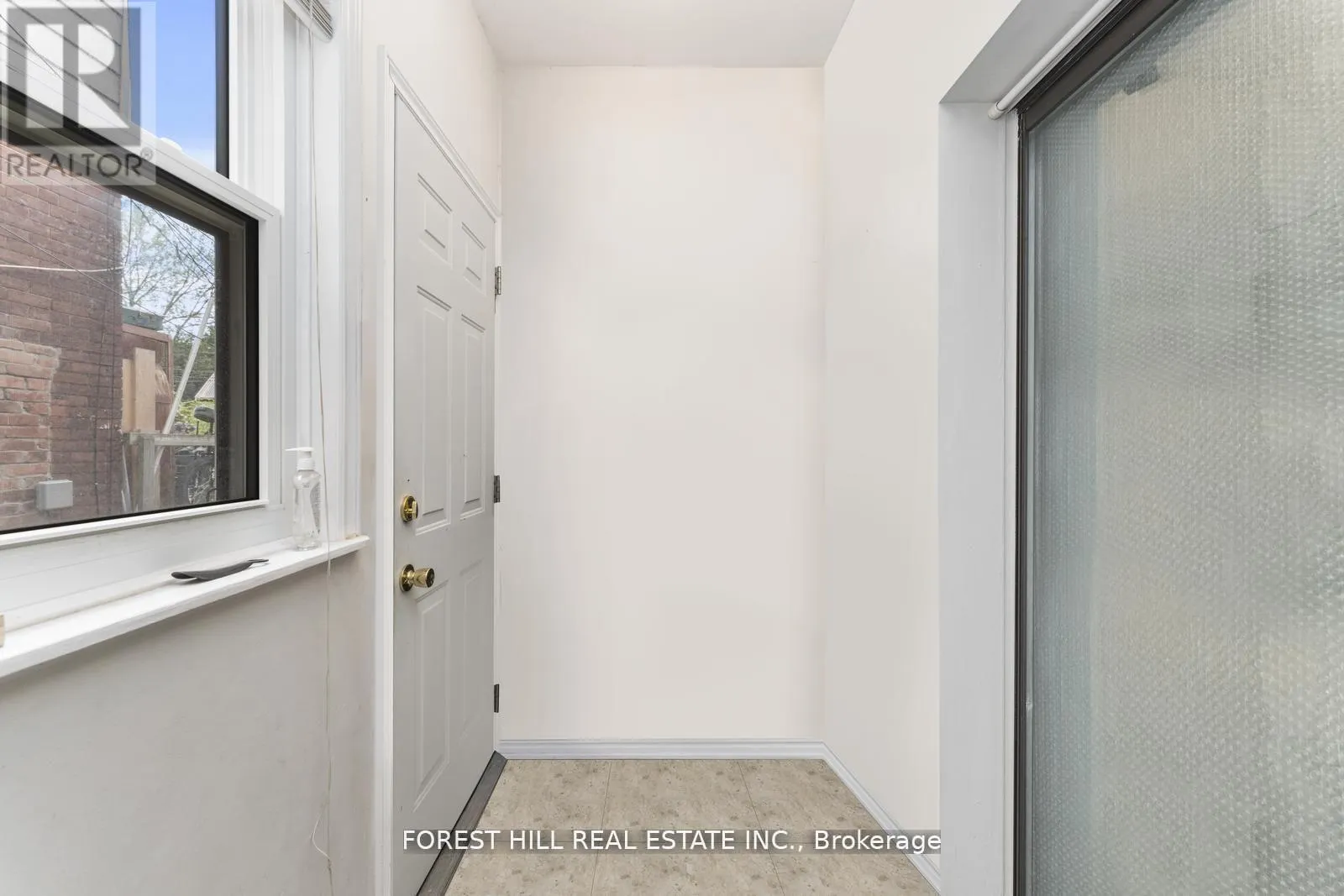 1046 DOVERCOURT ROAD