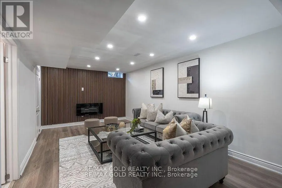 7 HARDING STREET