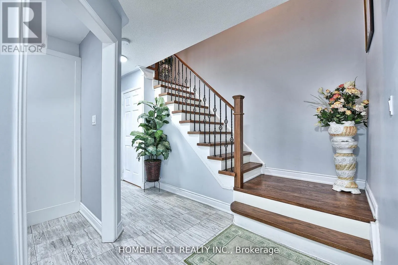 3817 DENSBURY DRIVE