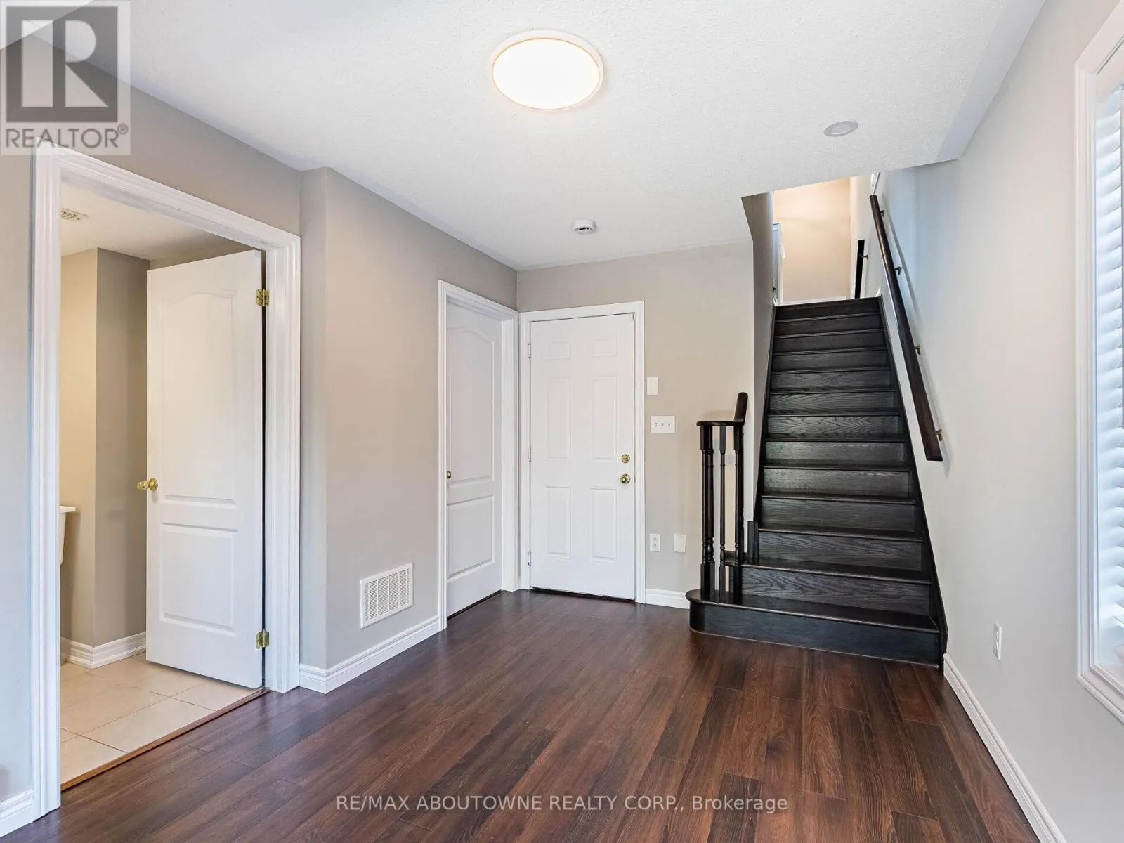 1382 GRANROCK CRESCENT