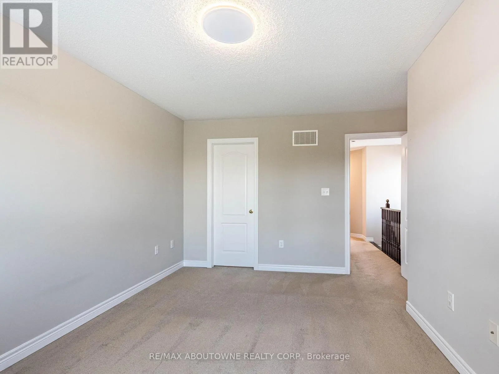 1382 GRANROCK CRESCENT