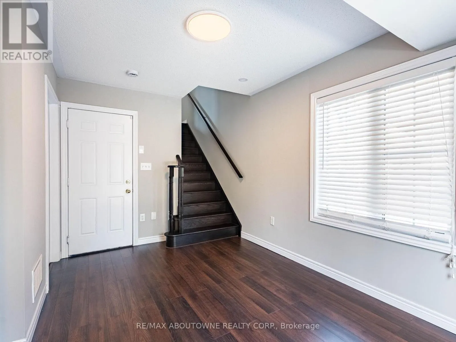 1382 GRANROCK CRESCENT
