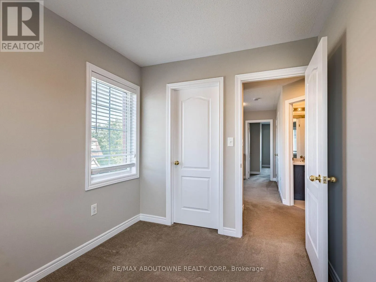 1382 GRANROCK CRESCENT