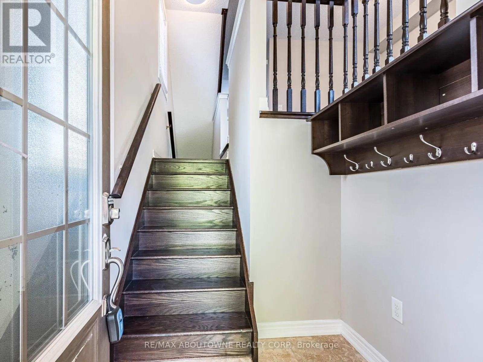 1382 GRANROCK CRESCENT