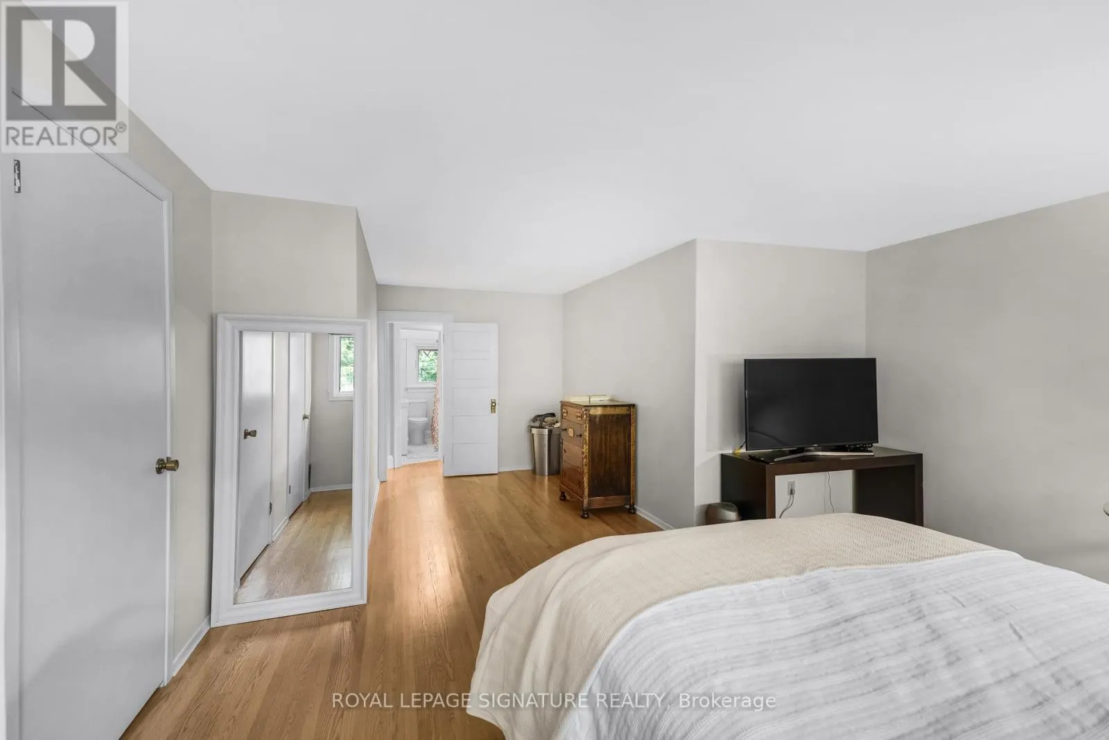 363 ELLIS PARK ROAD