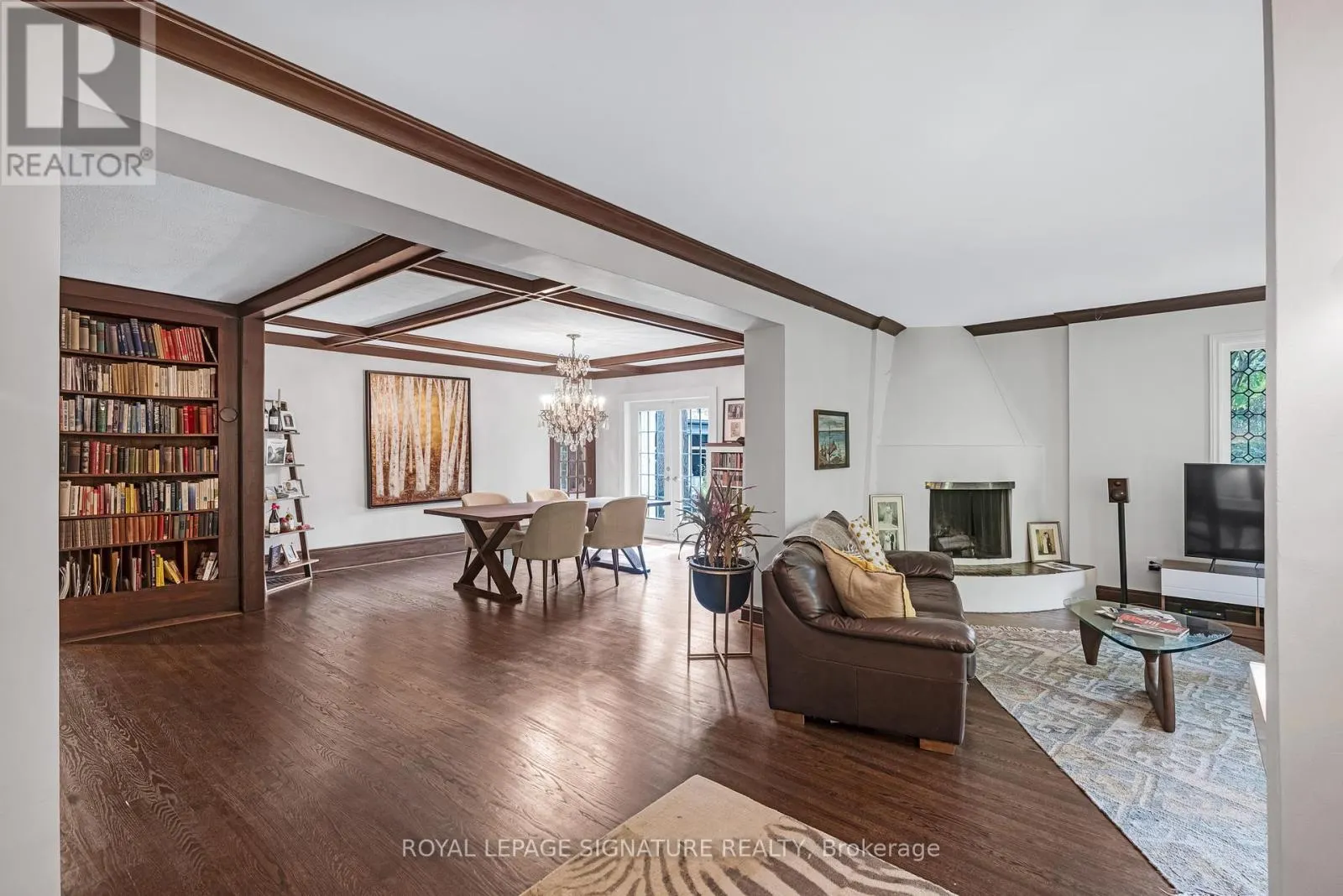 363 ELLIS PARK ROAD