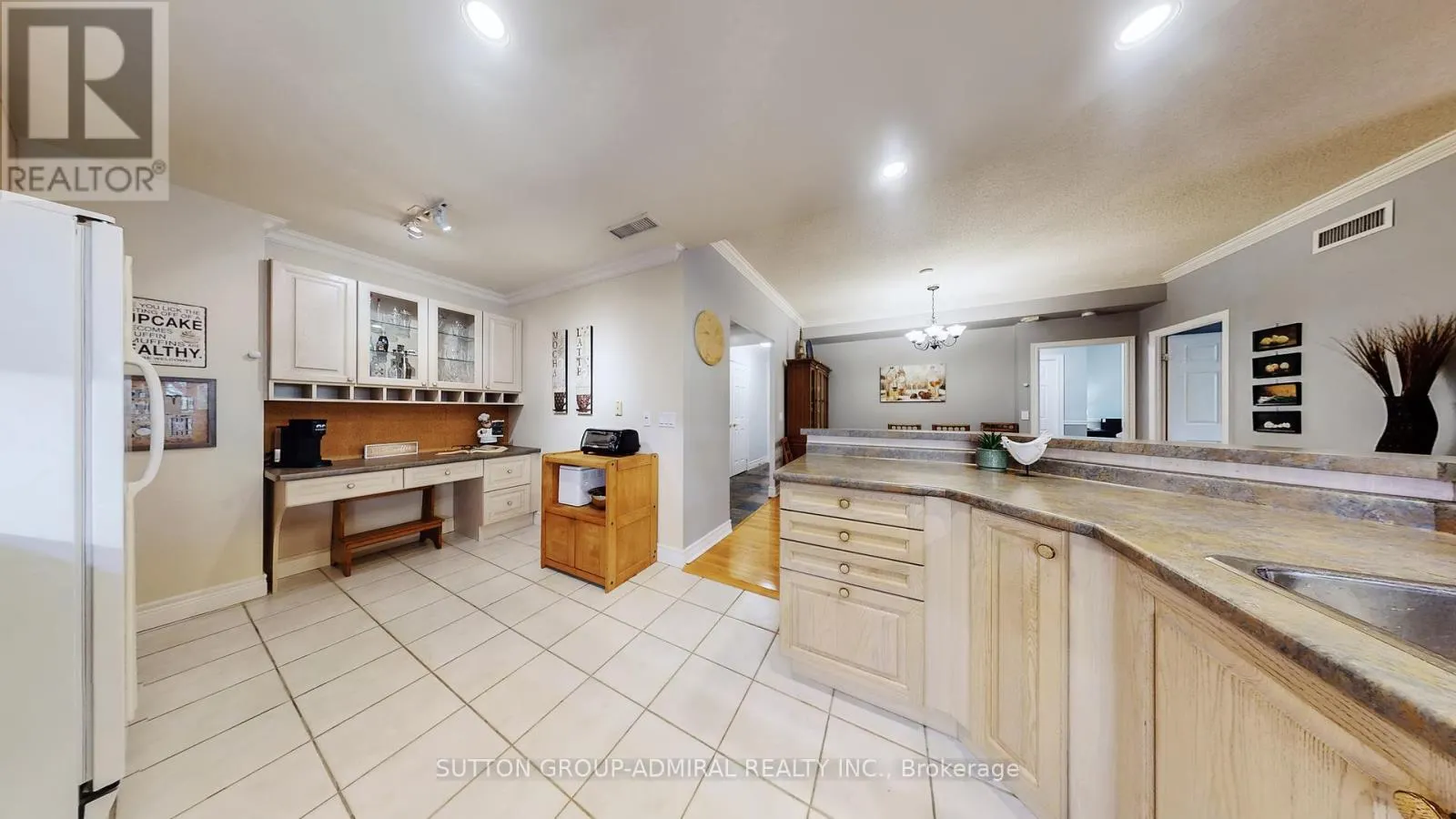 207 - 10 OLD MILL TRAIL