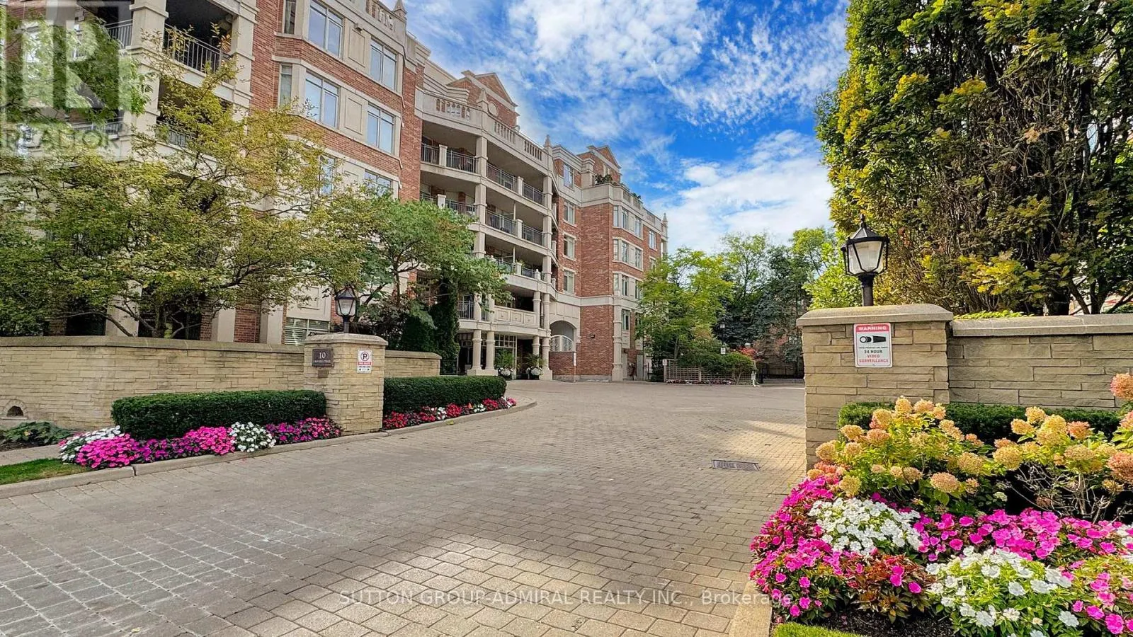 207 - 10 OLD MILL TRAIL