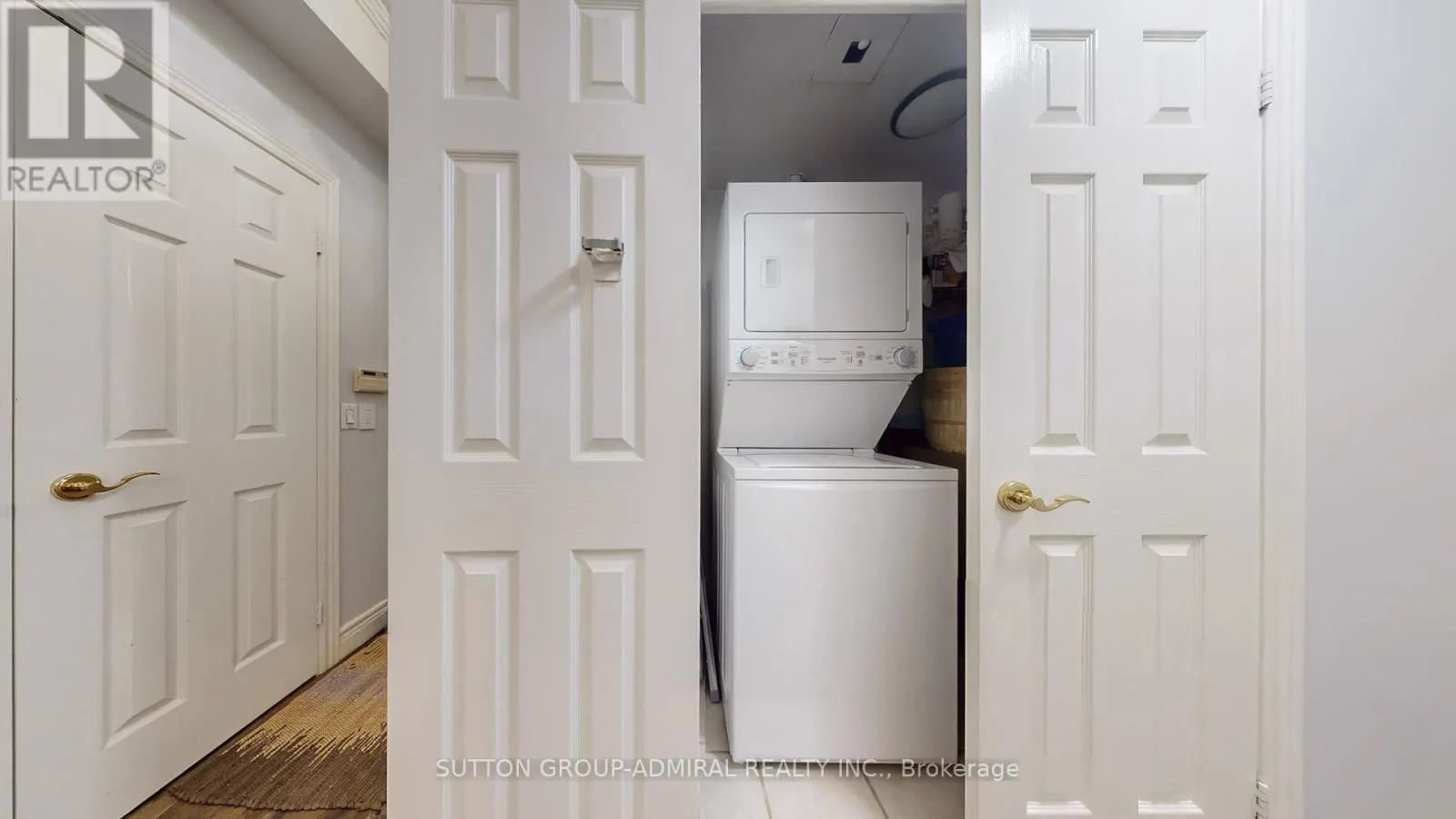 207 - 10 OLD MILL TRAIL