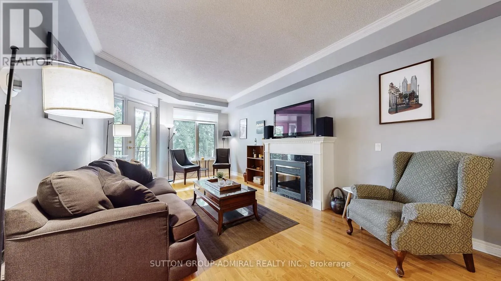 207 - 10 OLD MILL TRAIL