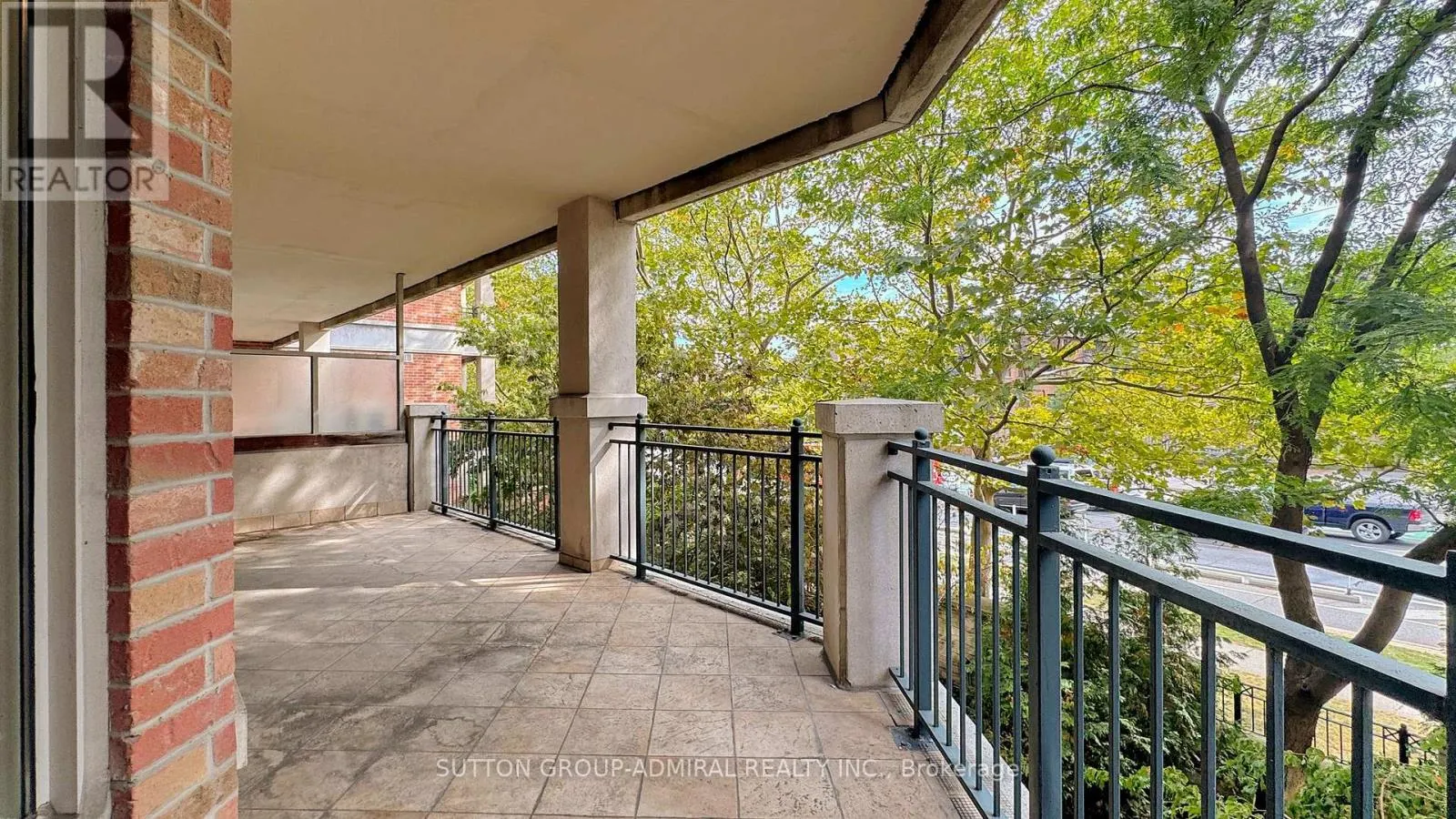 207 - 10 OLD MILL TRAIL