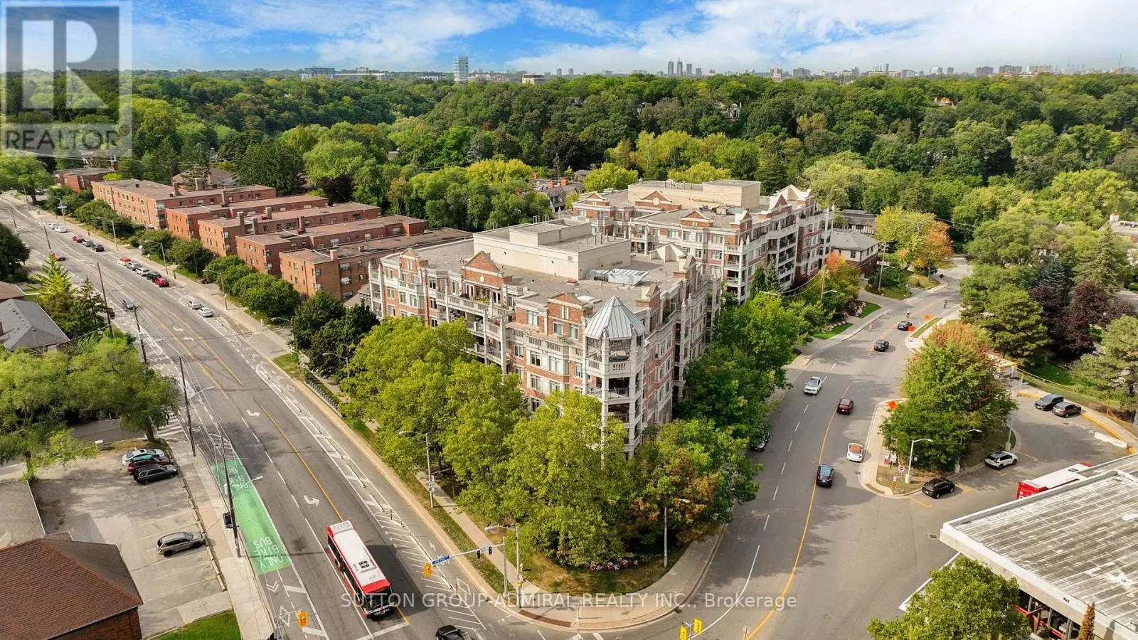 207 - 10 OLD MILL TRAIL
