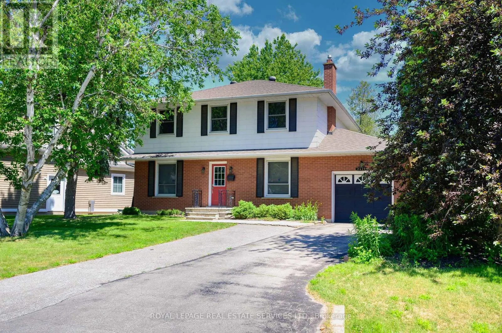 2471 MEADOWOOD CRESCENT