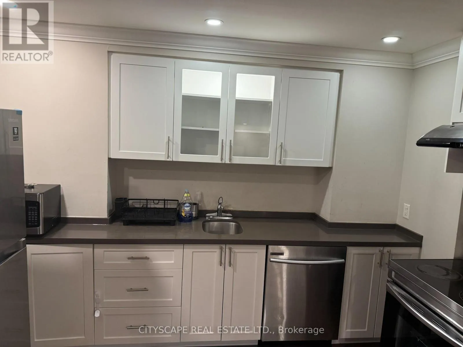 BSMT - 445 RIVERMONT ROAD W