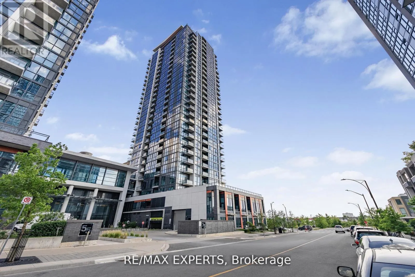 2408 - 75 EGLINTON AVENUE W