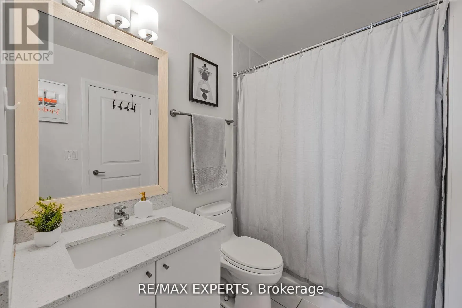 2408 - 75 EGLINTON AVENUE W