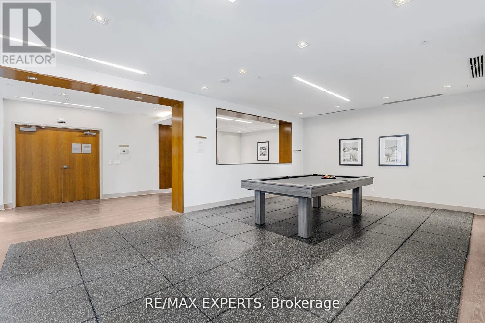 2408 - 75 EGLINTON AVENUE W