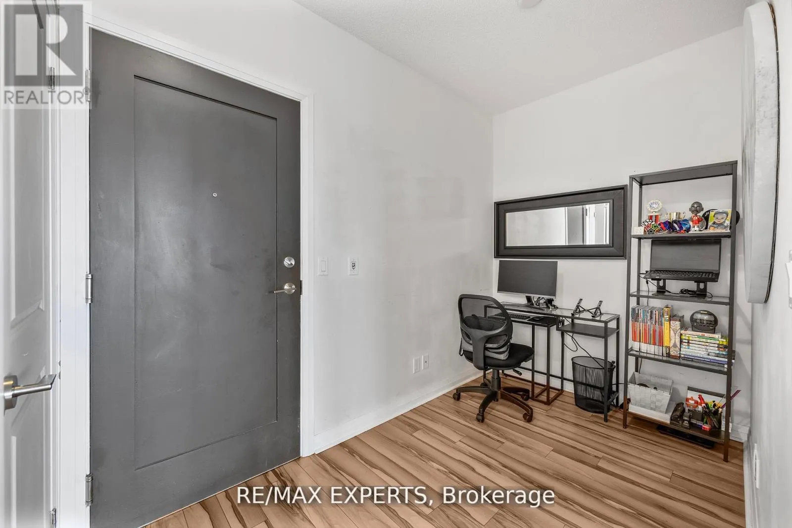 2408 - 75 EGLINTON AVENUE W