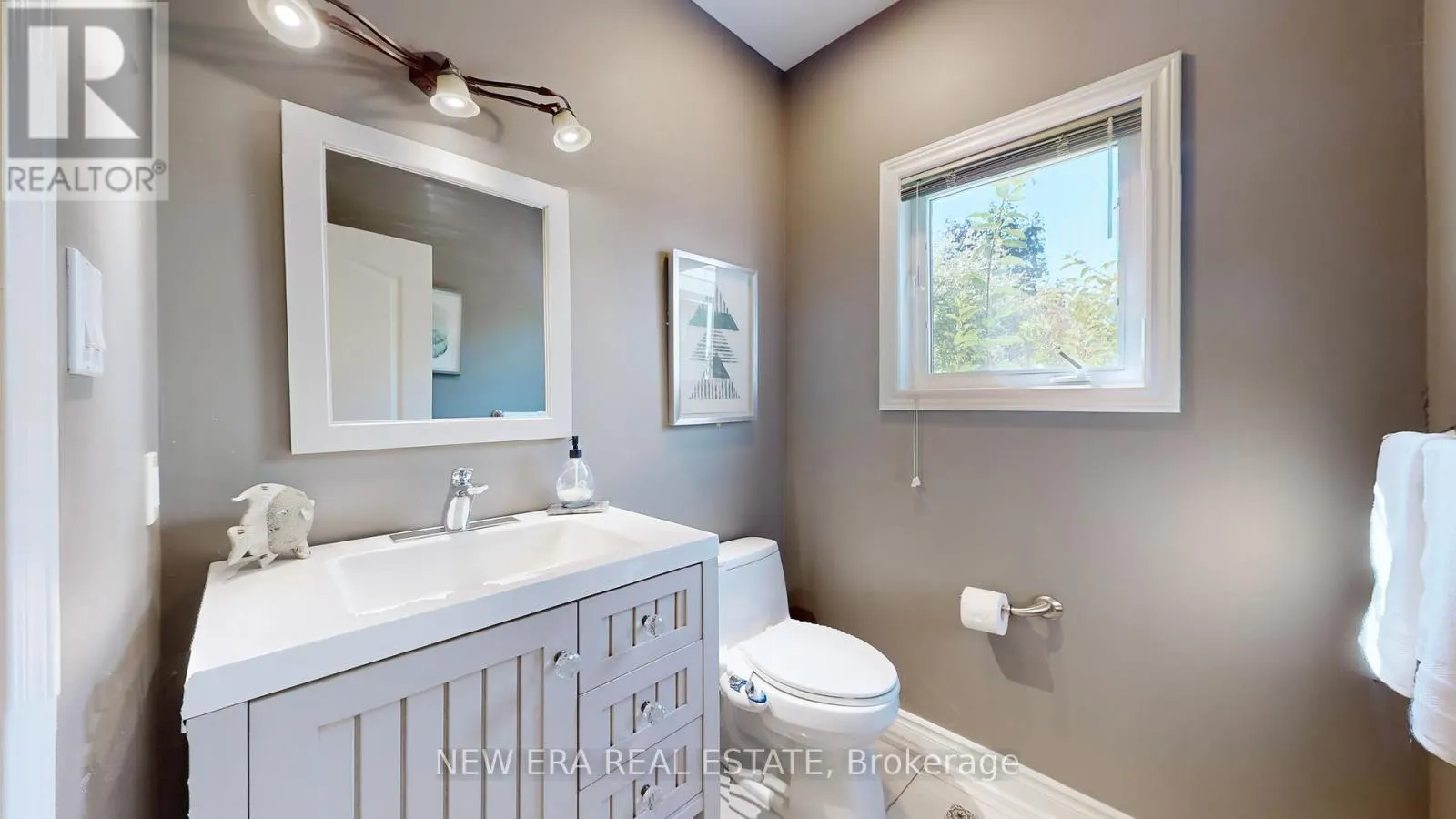 18 GRIST MILL DRIVE