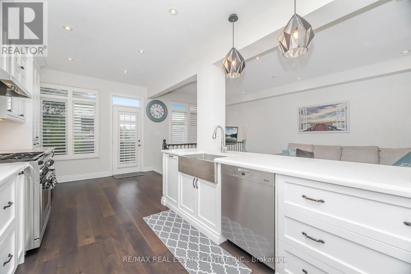 35 - 2295 ROCHESTER CIRCLE