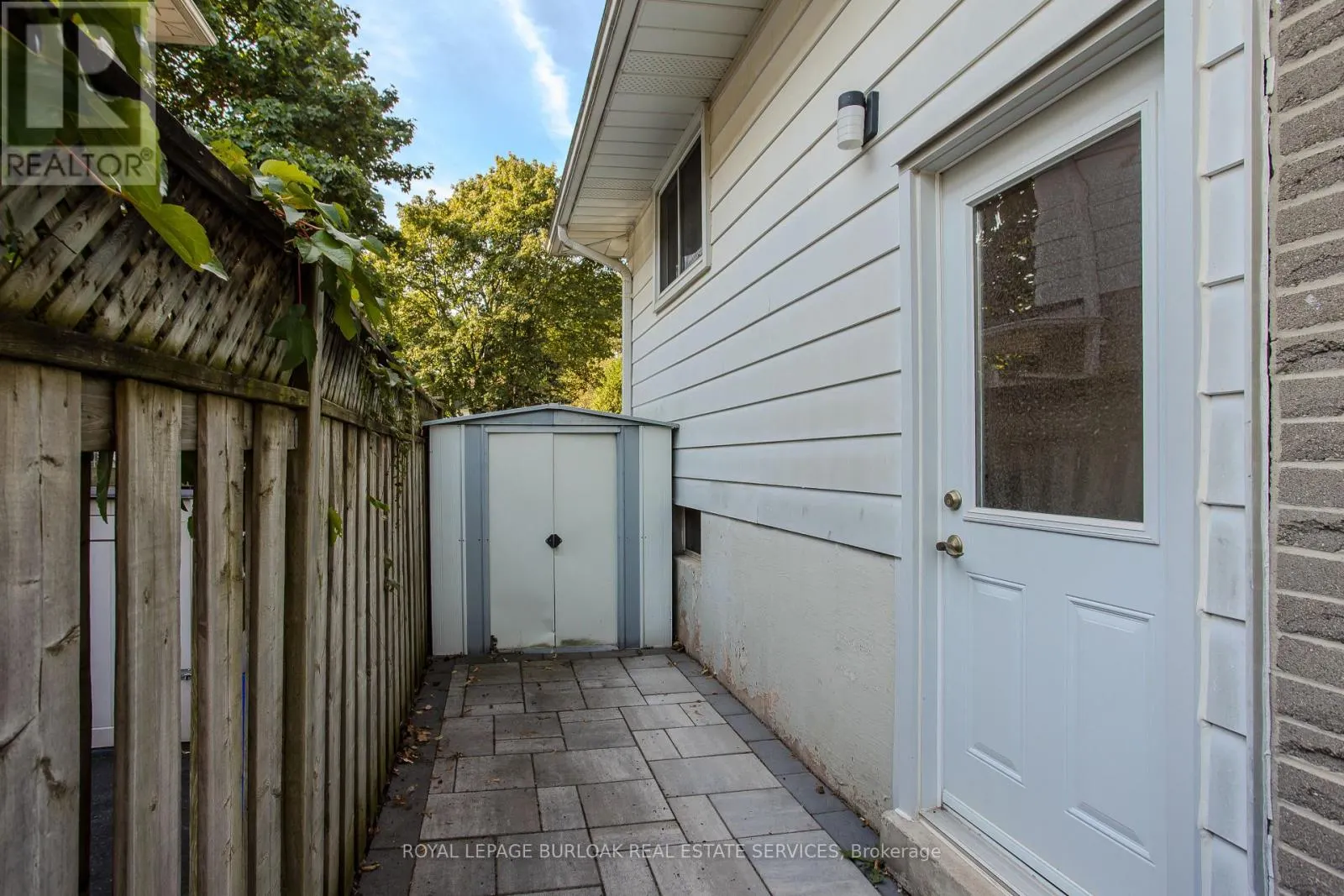 196 MENDEL COURT