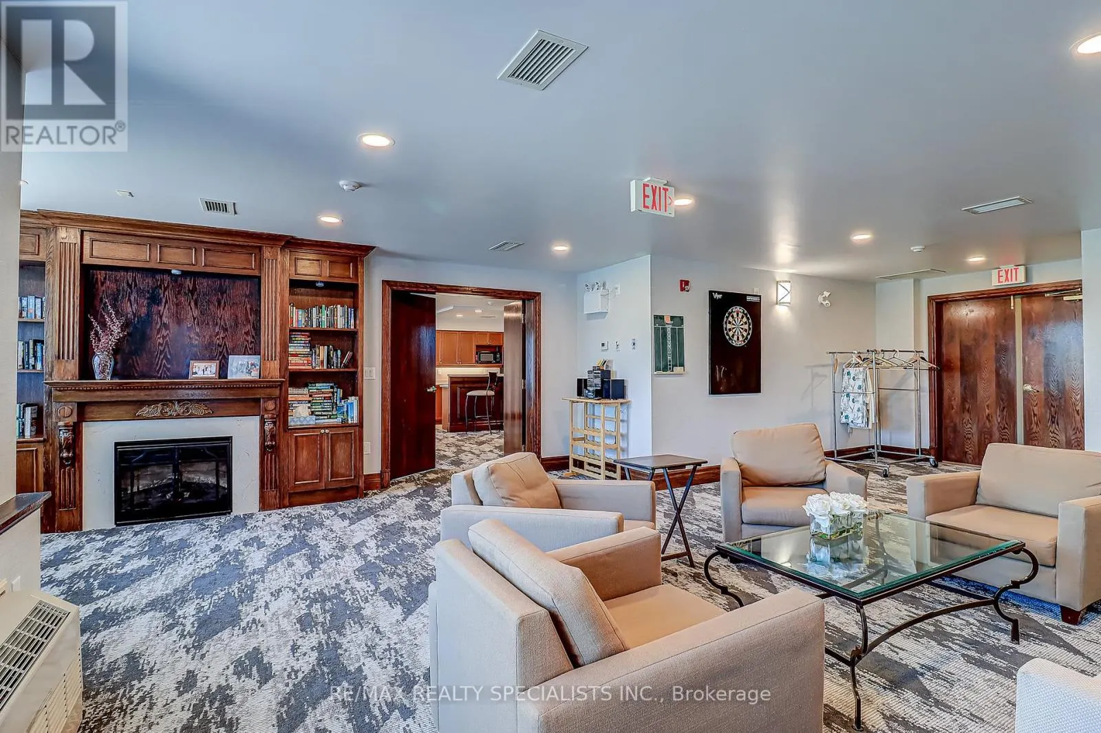 201 - 55 VIA ROSEDALE