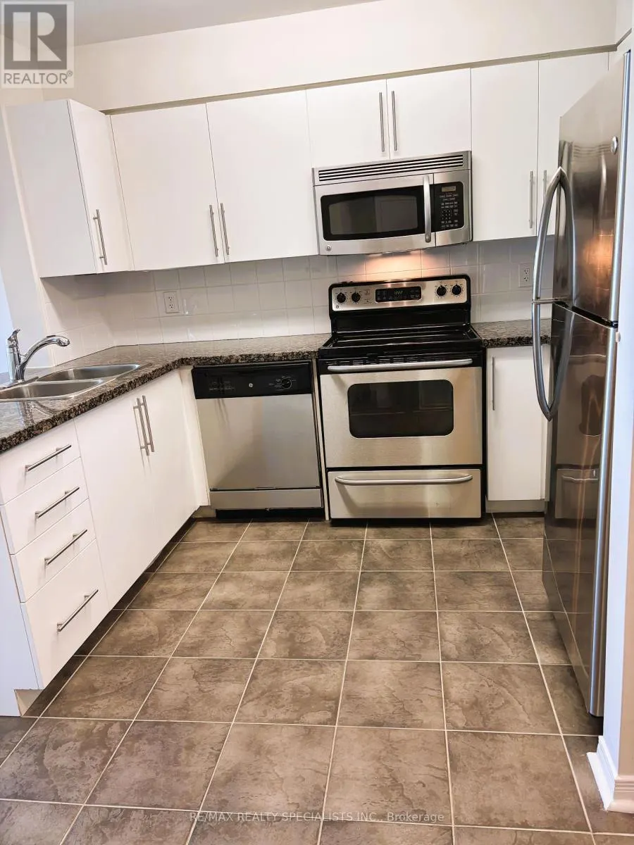 201 - 55 VIA ROSEDALE