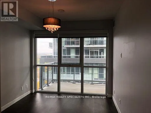 1802 - 2081 FAIRVIEW STREET SW