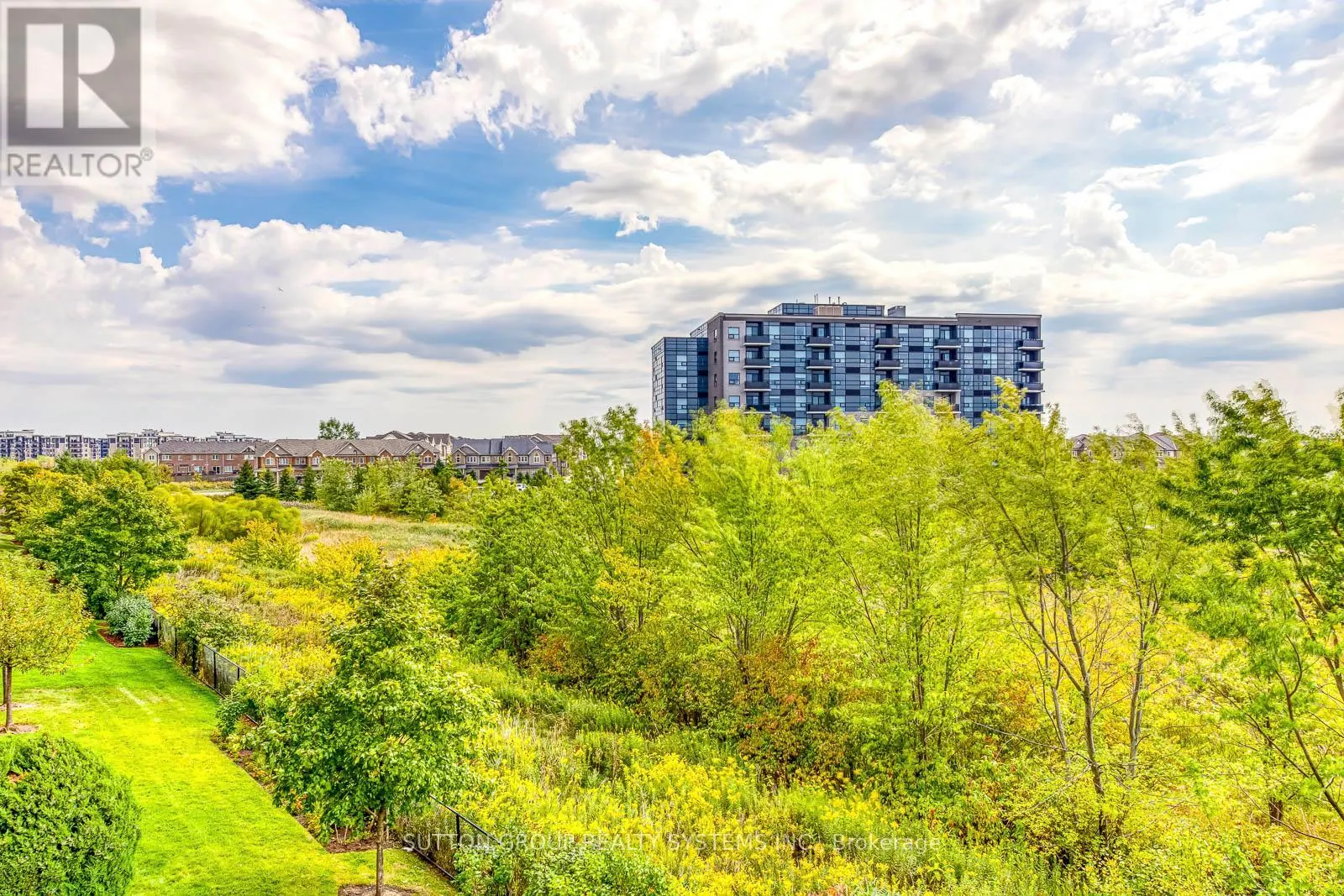 306 - 1419 COSTIGAN ROAD