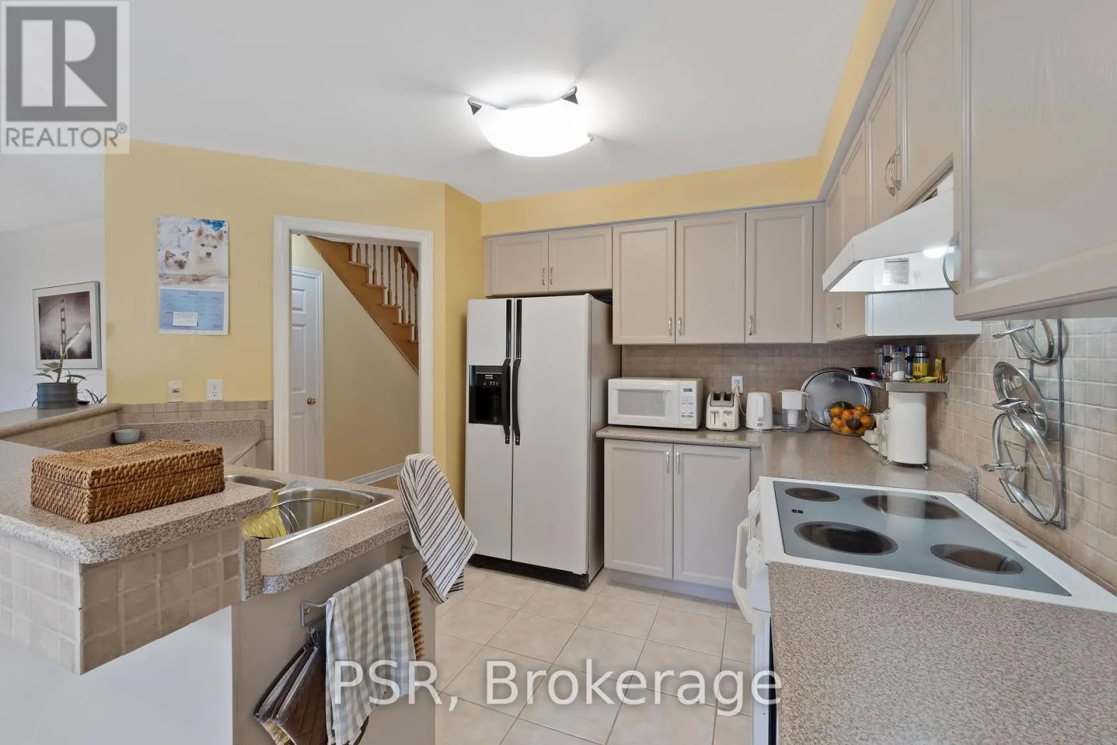 960 FIELDER DRIVE