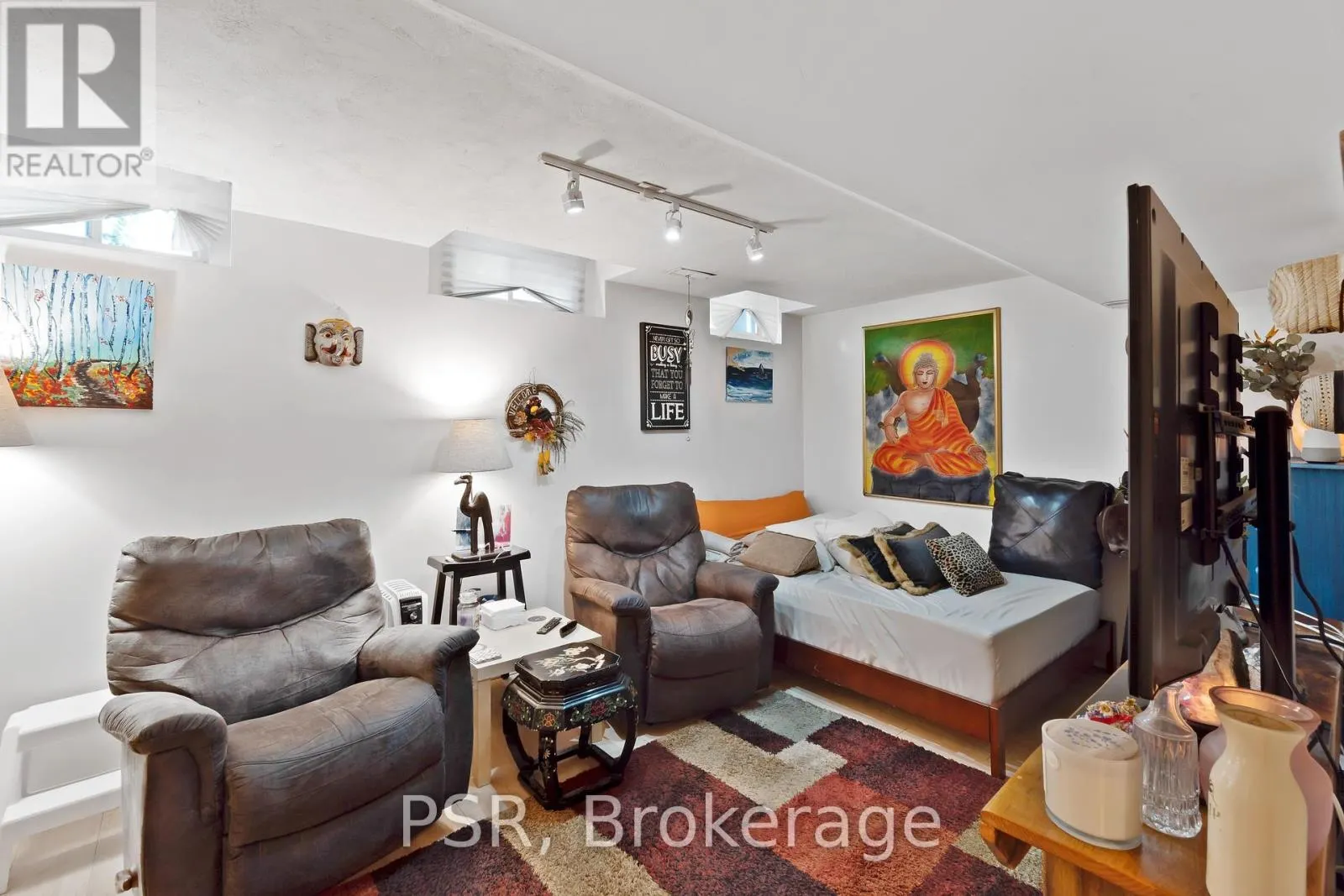 960 FIELDER DRIVE